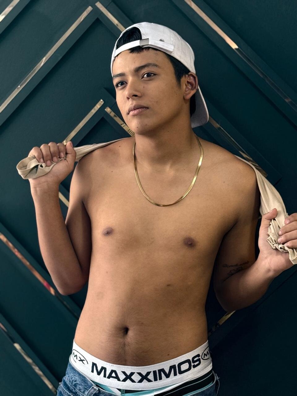 XXX Porn Photo of Nude ThiagoGonzalez_ 2
