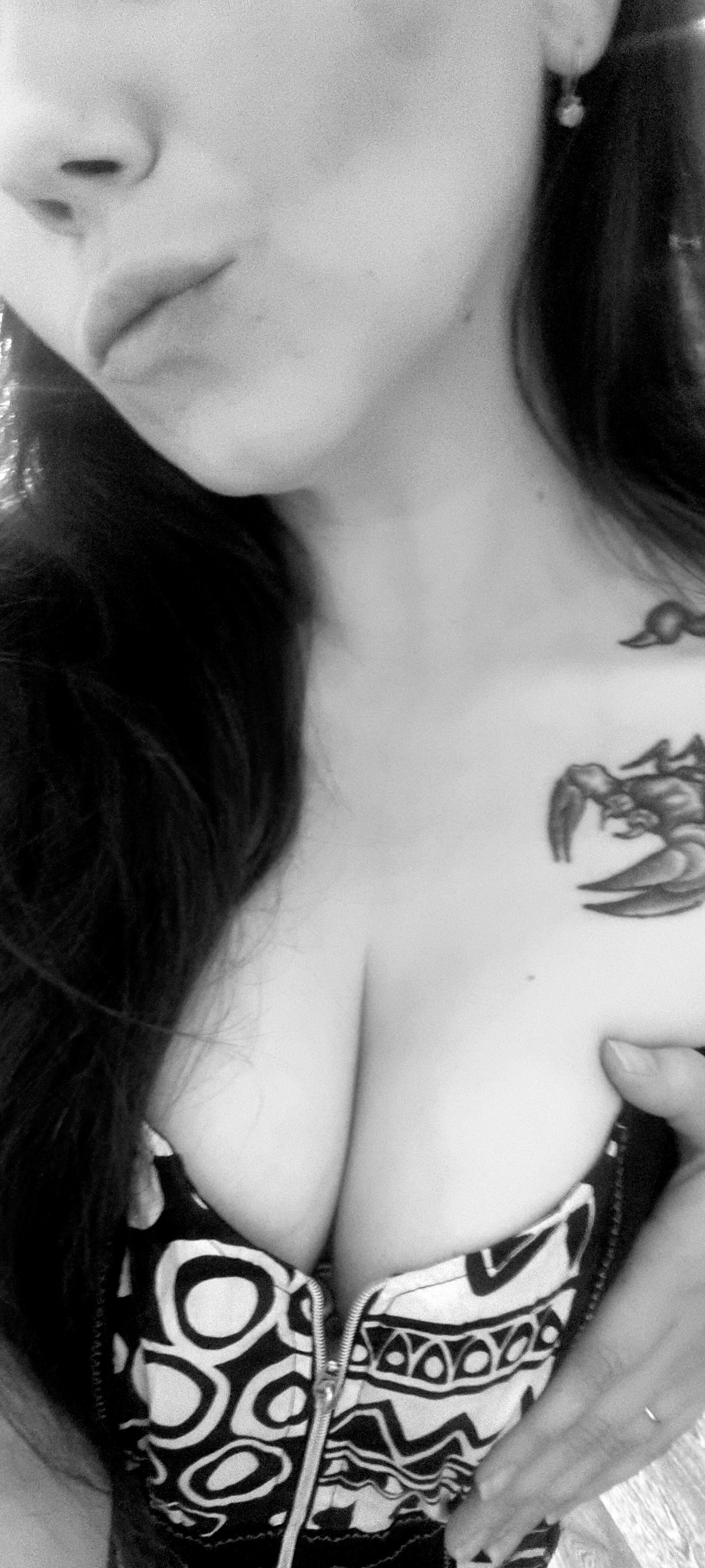 XXX Porn Photo of Nude _strawberry_moon_ 2
