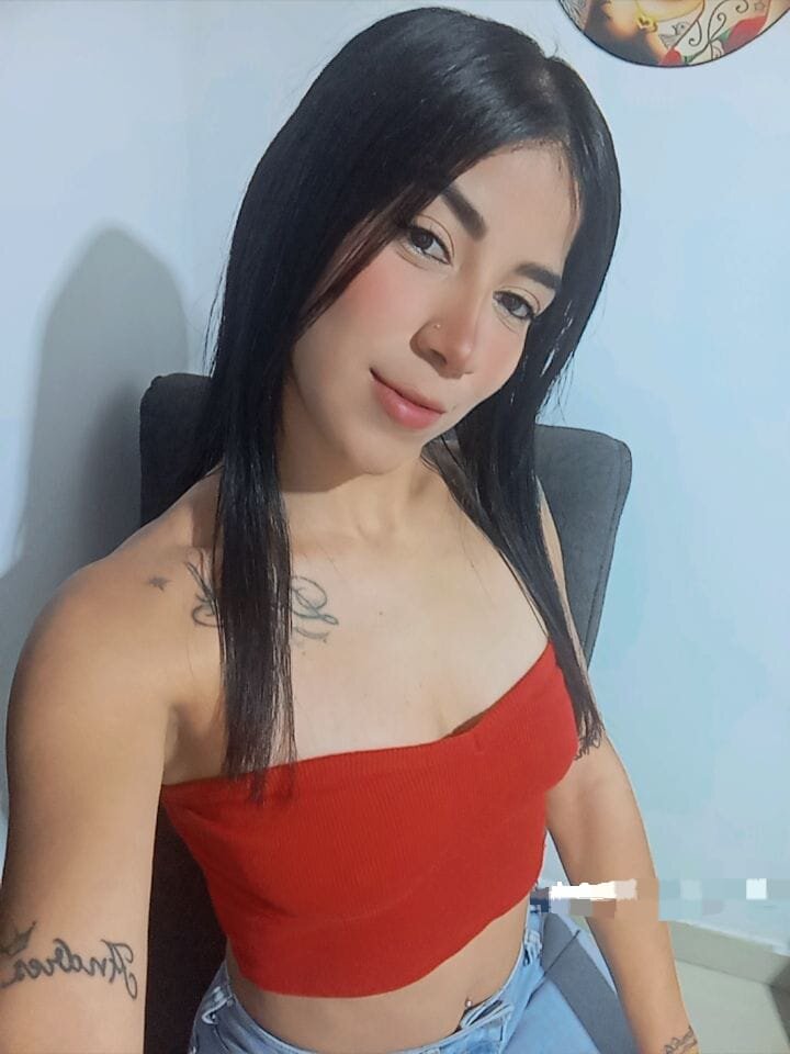 XXX Porn Photo of Nude Michell_Martinz 2