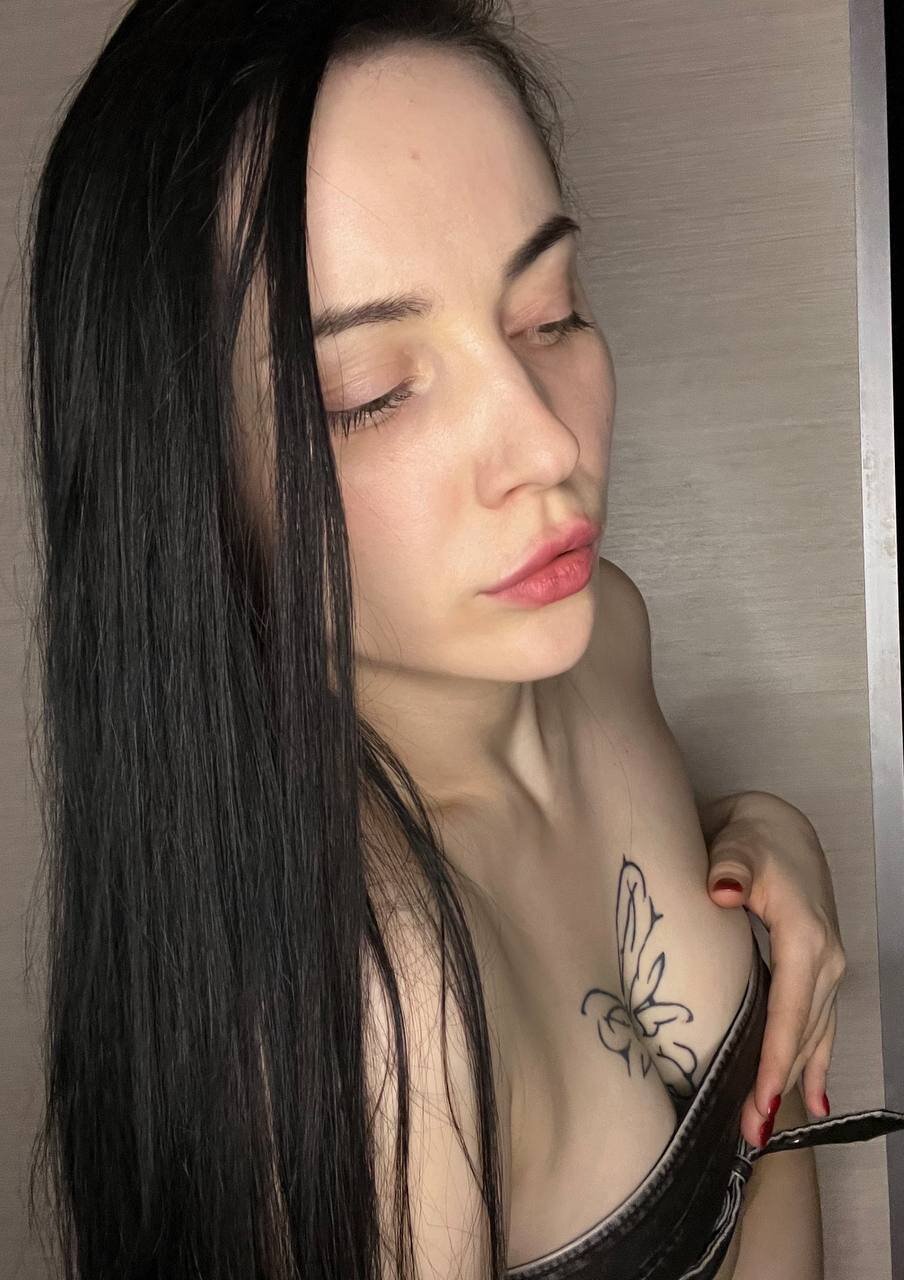 XXX Porn Photo of Nude MoonVelour 2