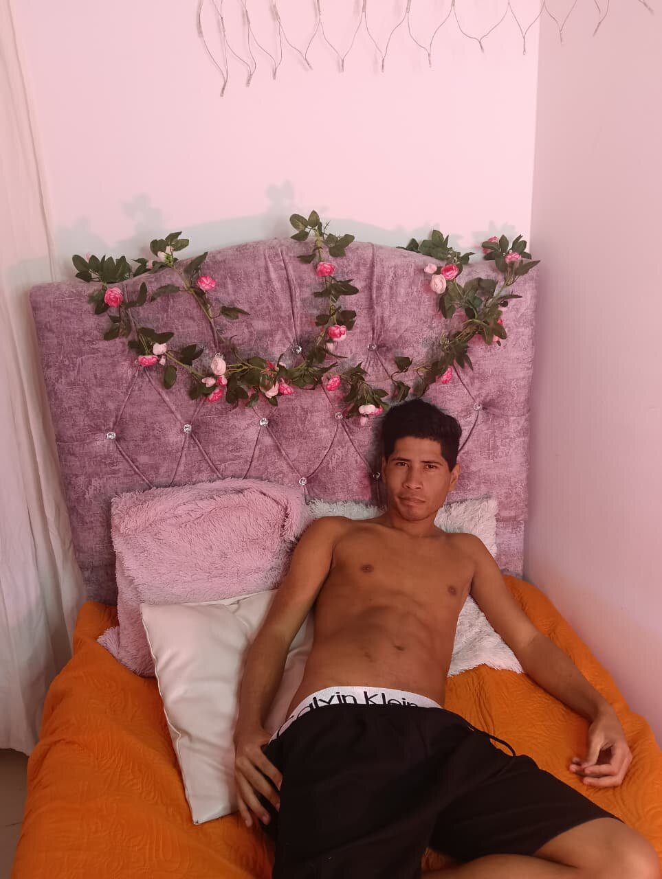 XXX Porn Photo of Nude axel_rosse012 4