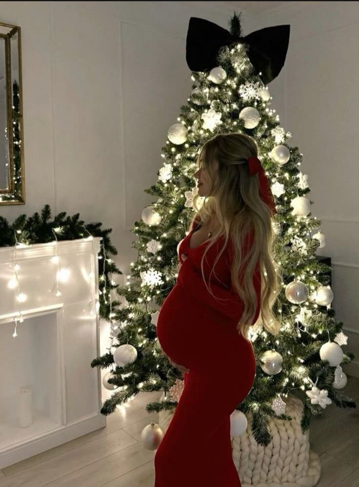 XXX Porn Photo of Nude SpicyPreggo 3