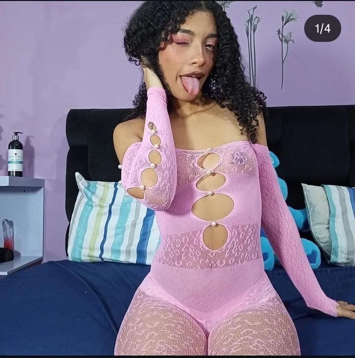 XXX Porn Photo of Nude KendallWiings 12