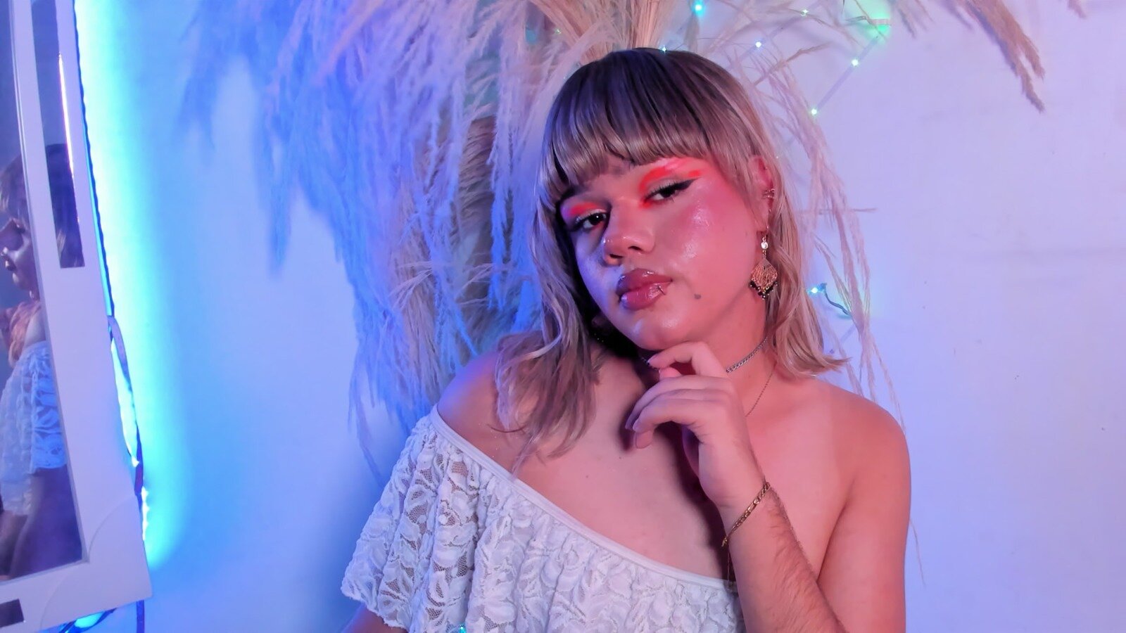 XXX Porn Photo of Nude Tiffany_deluxe 290