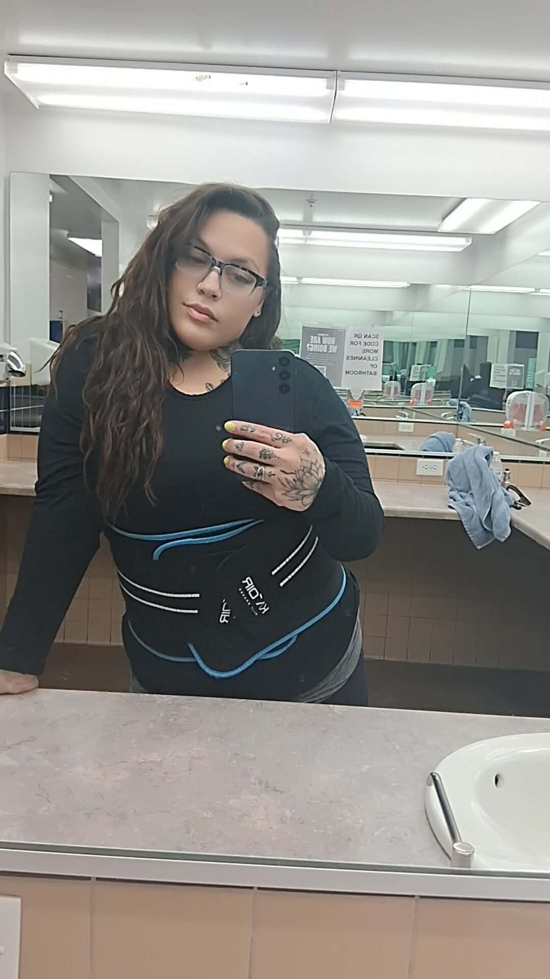 XXX Porn Photo of Nude Sillyofm3 3