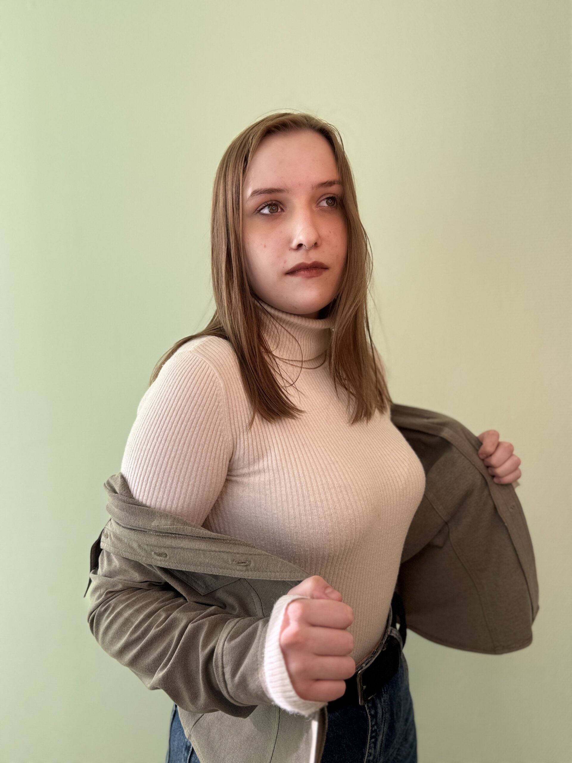 XXX Porn Photo of Nude AraSuits 4