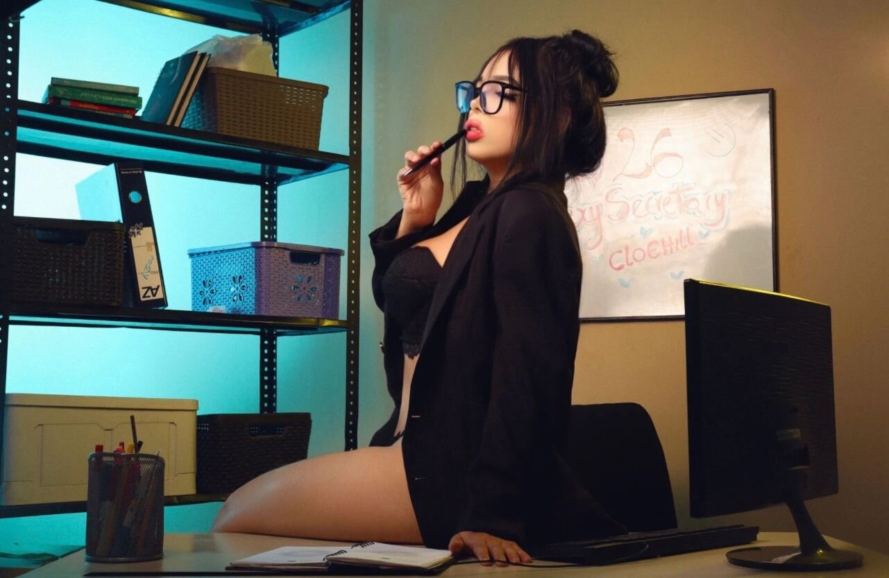 XXX Porn Photo of Nude cloehill_ 42