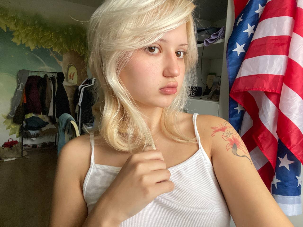 XXX Porn Photo of Nude Lasli_moon 3