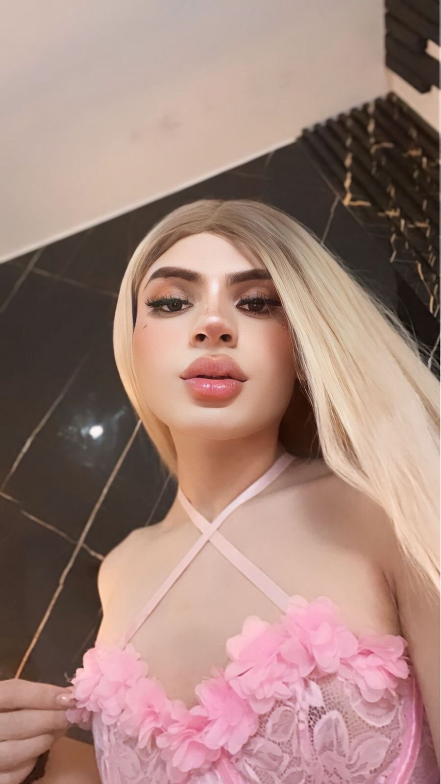 XXX Porn Photo of Nude Emily_Vaughan 3