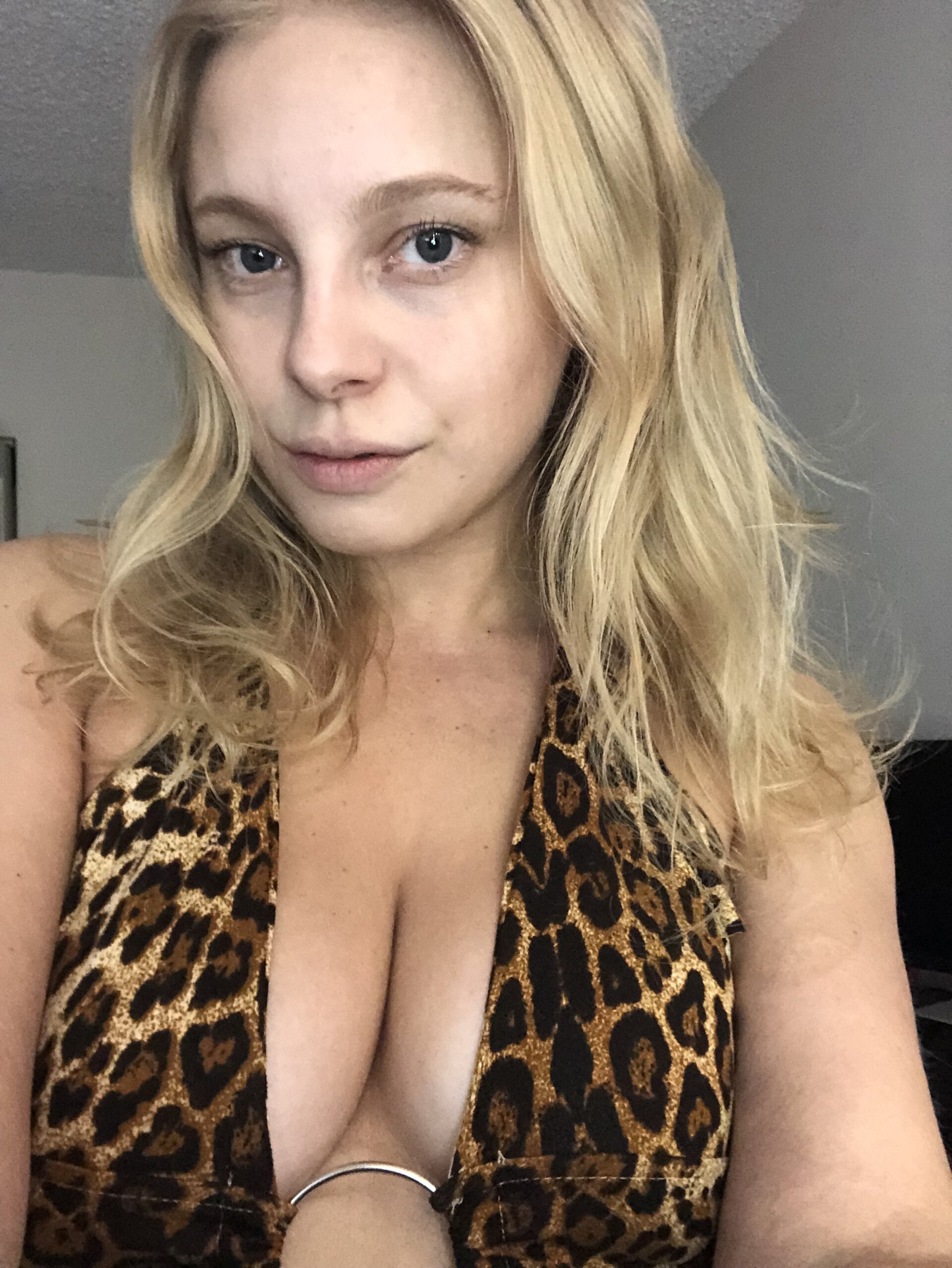 XXX Porn Photo of Nude littleserina 8
