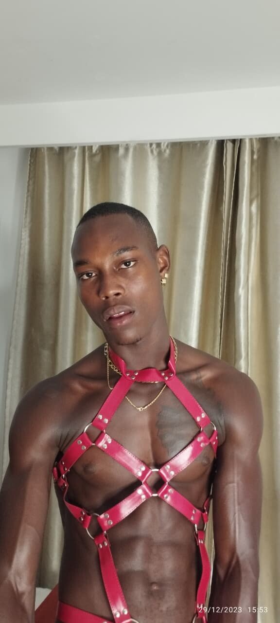 XXX Porn Photo of Nude DereKward01 13