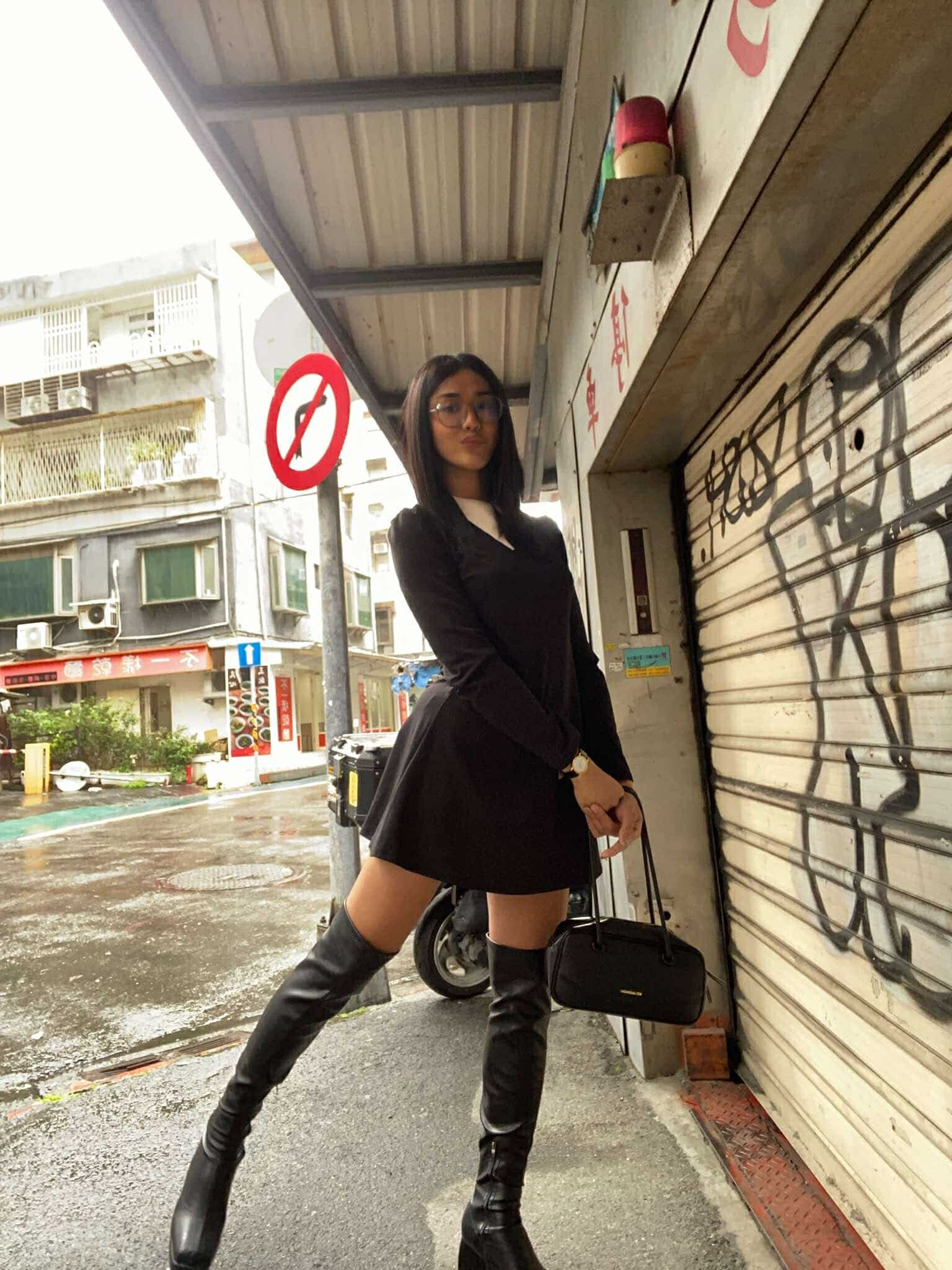 XXX Porn Photo of Nude tanGINAmoe 16