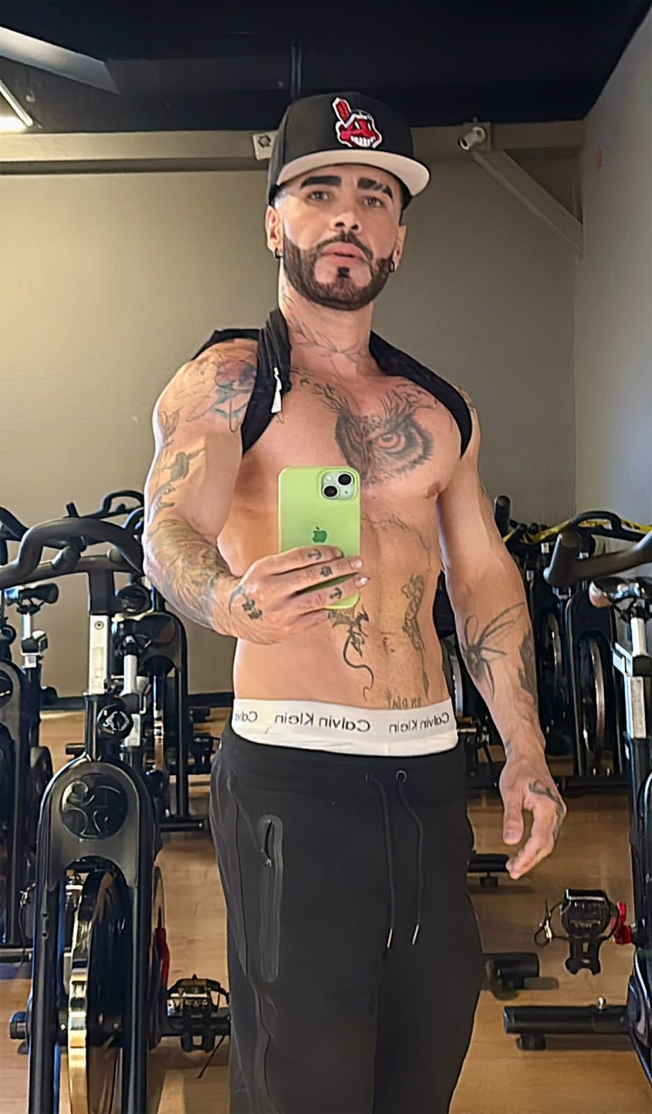 XXX Porn Photo of Nude Darwin_Horny 7
