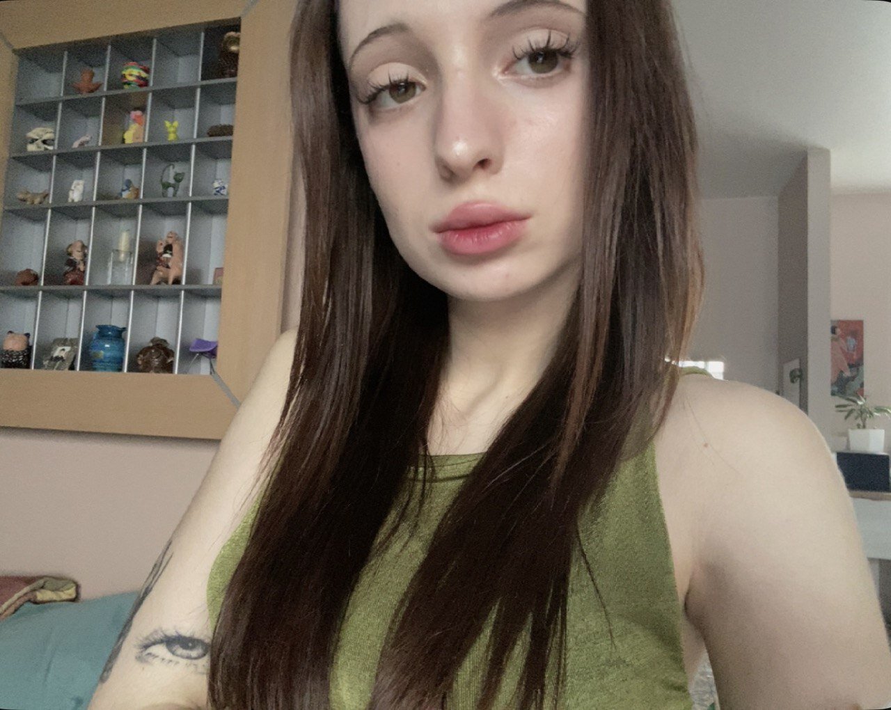 XXX Porn Photo of Nude foreversleepyhead 2