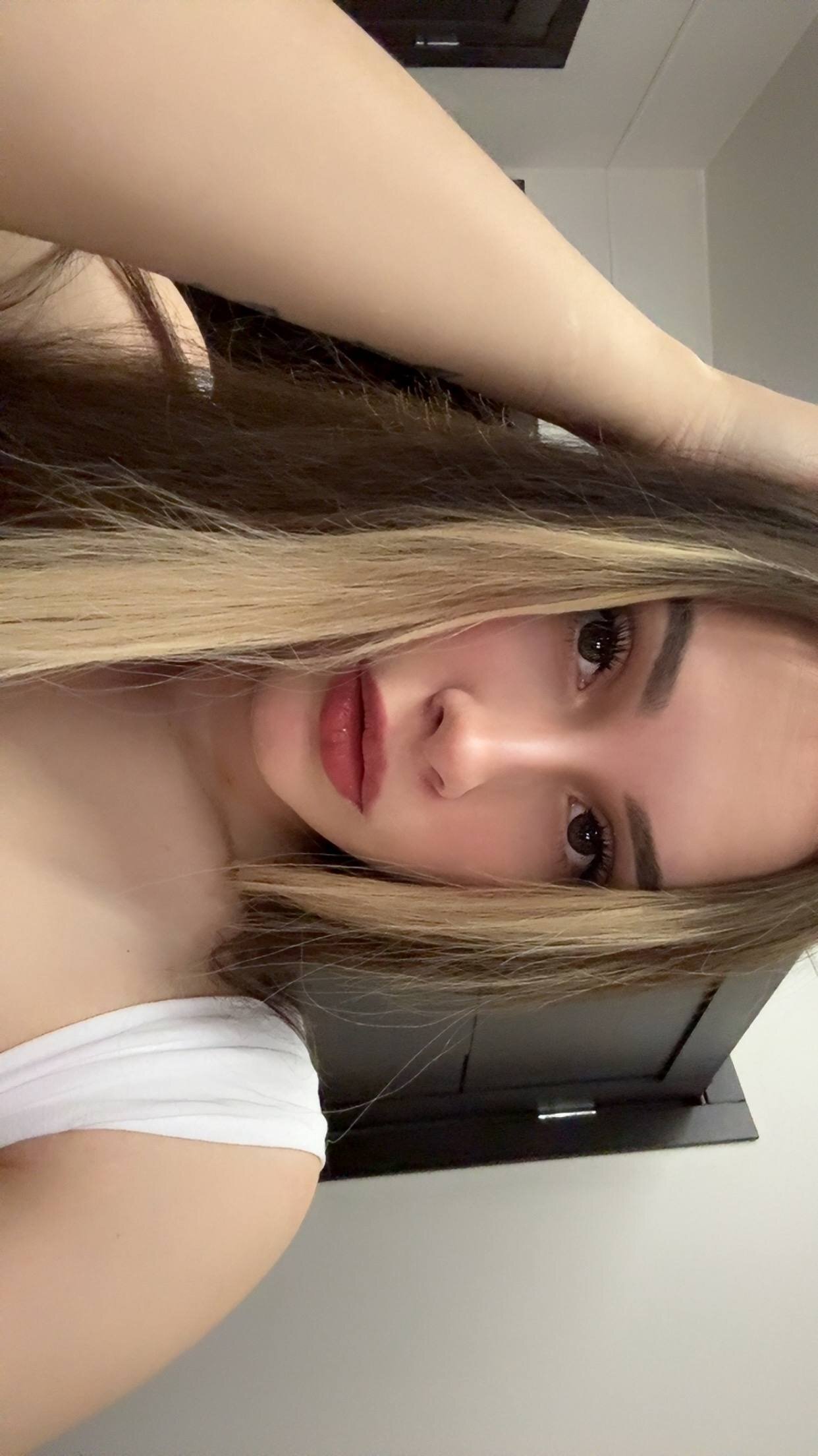 XXX Porn Photo of Nude EmilyyyBridgettt 15