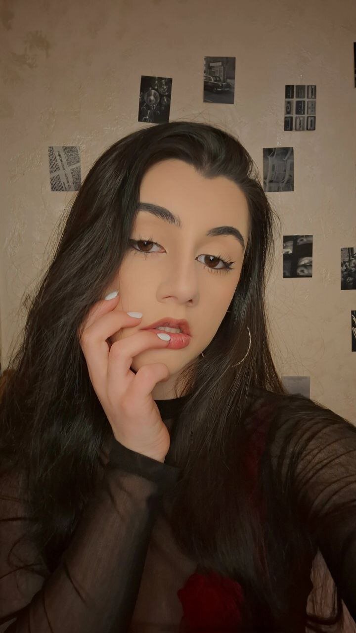 XXX Porn Photo of Nude MelanieMooor 33