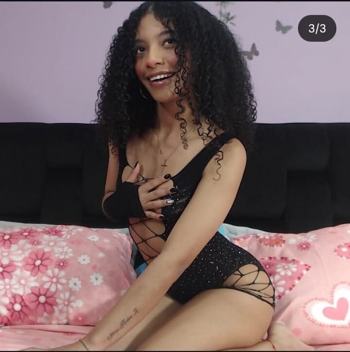 XXX Porn Photo of Nude KendallWiings 13