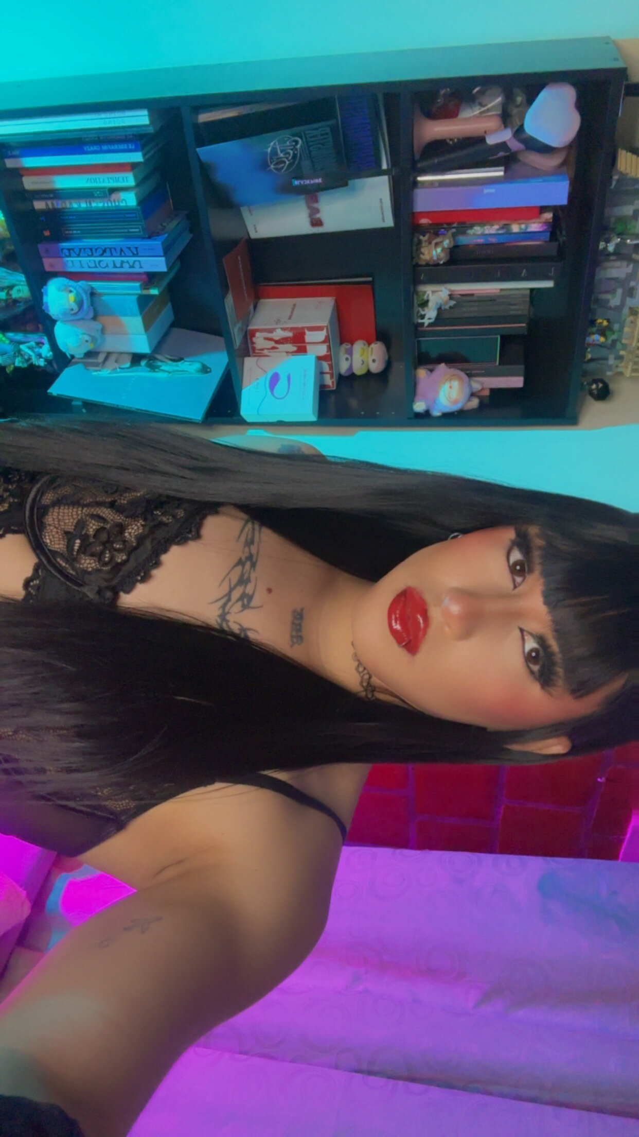 XXX Porn Photo of Nude QueenAri_ 11