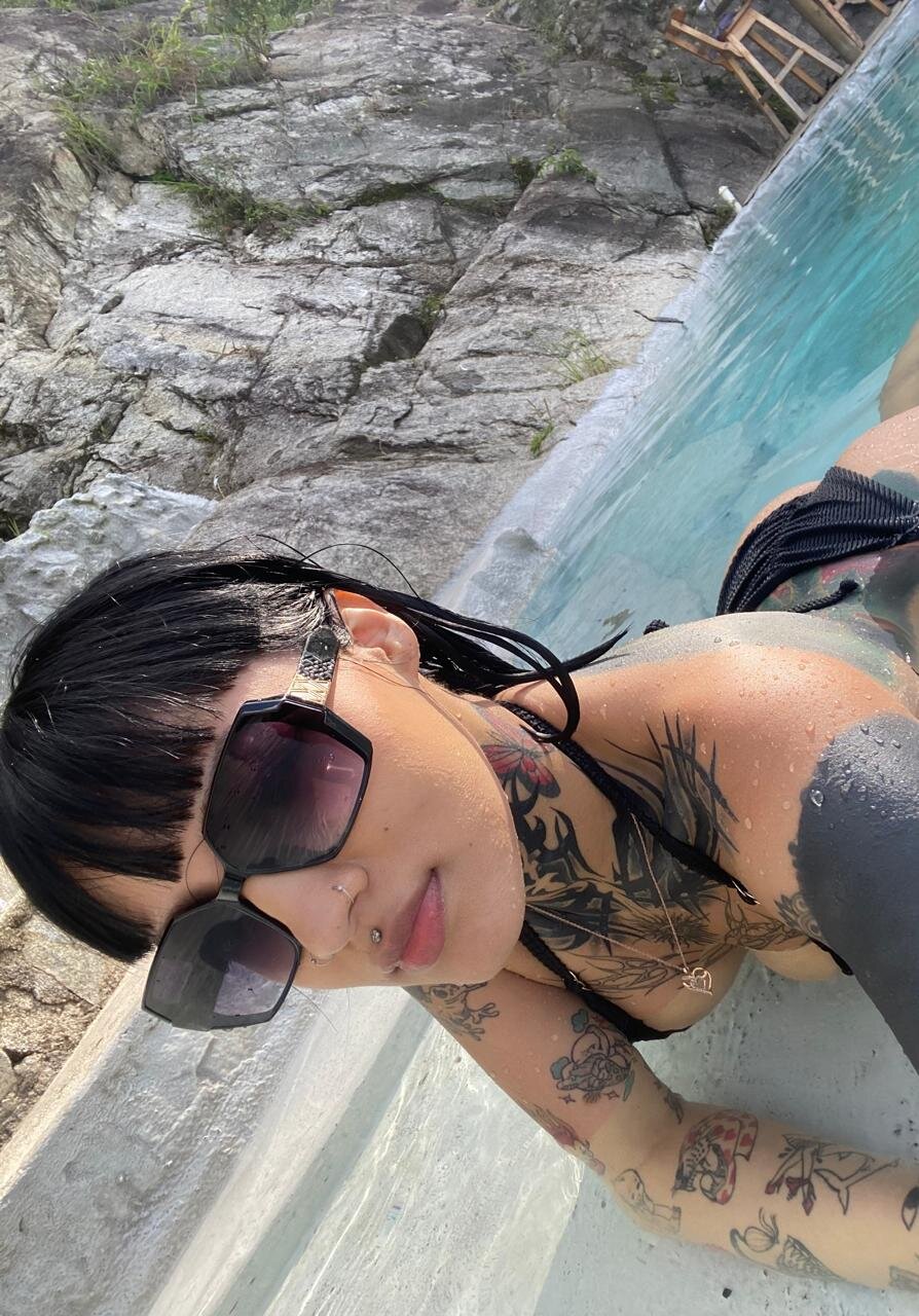 XXX Porn Photo of Nude ur_fav_kitty 2