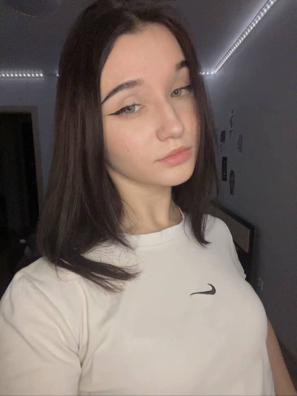XXX Porn Photo of Nude elaravoss 4