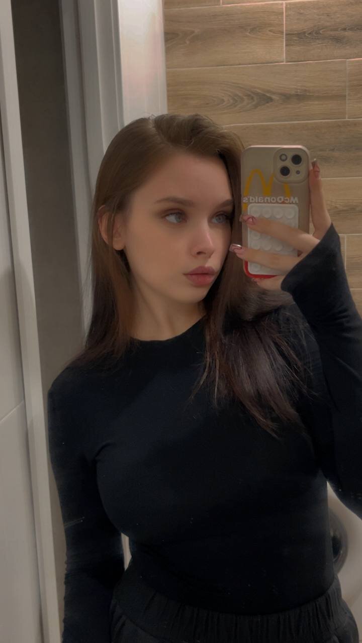 XXX Porn Photo of Nude Pickme_Vibe 2