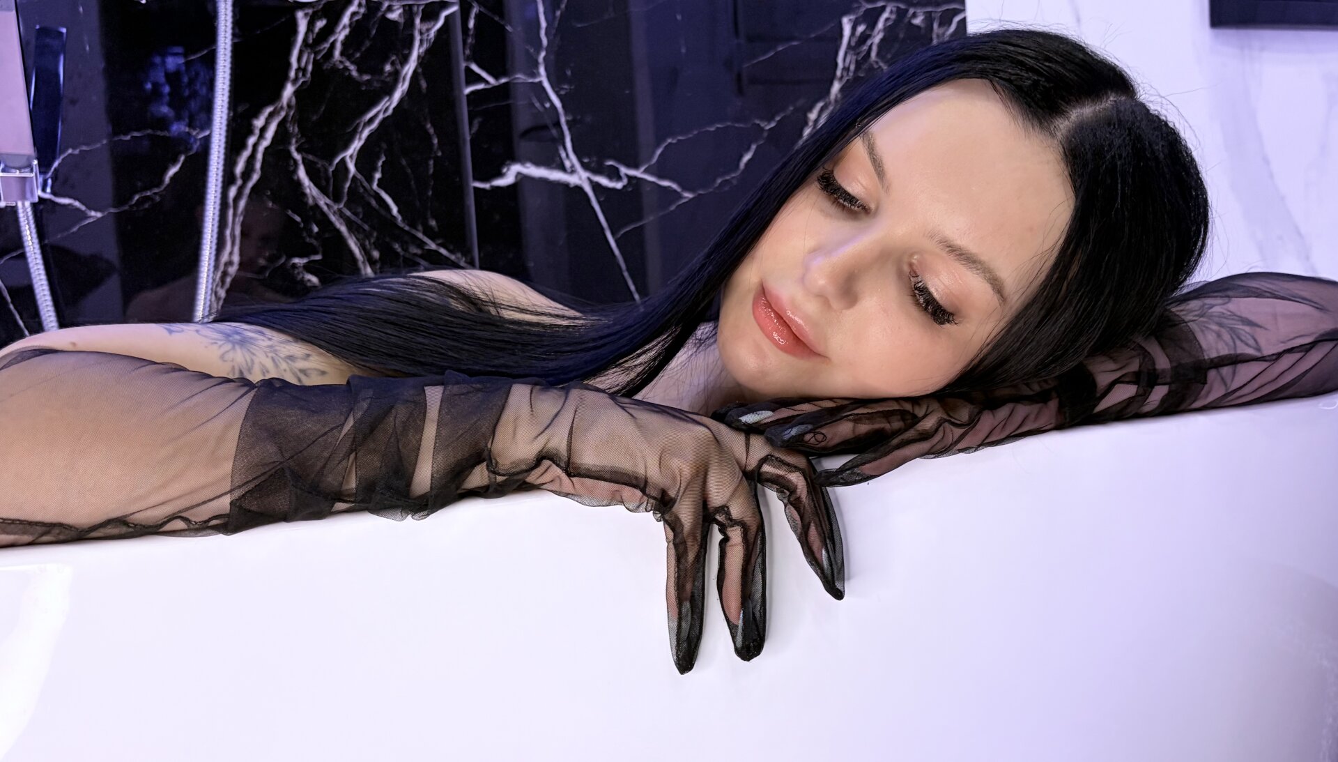 XXX Porn Photo of Nude VickyGrace 3