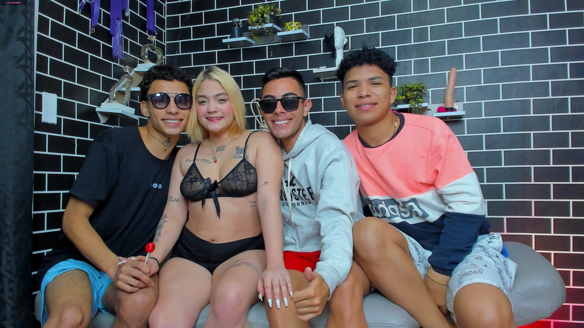 XXX Porn Photo of Nude Something_pork4 3