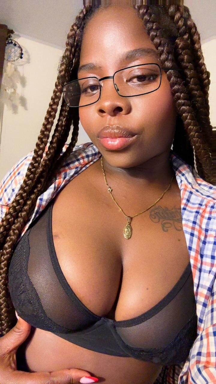 XXX Porn Photo of Nude yerelan_ 2