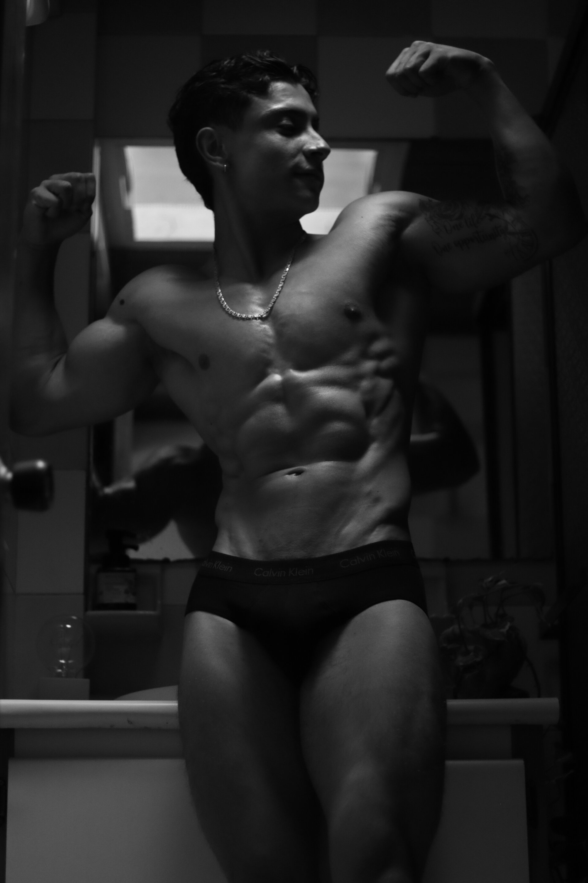 XXX Porn Photo of Nude MR_MUSCLE 14