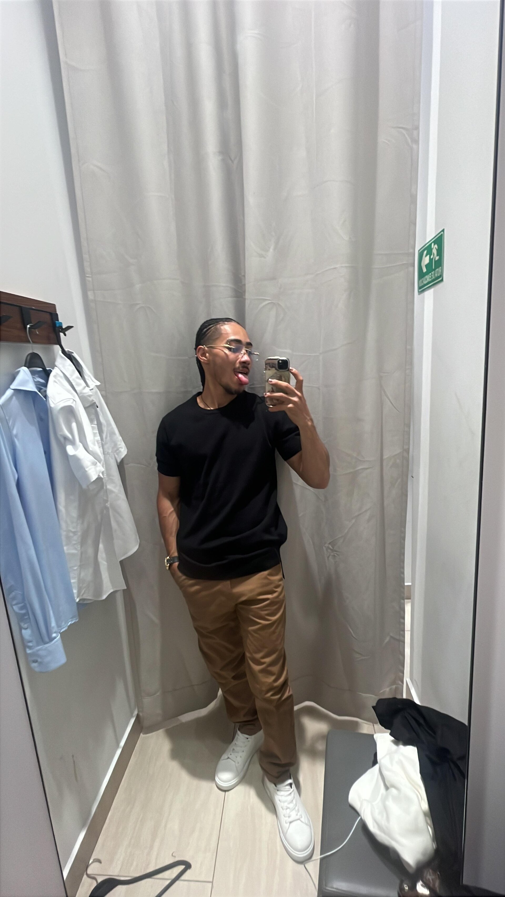 XXX Porn Photo of Nude Maximo_Zahir 19