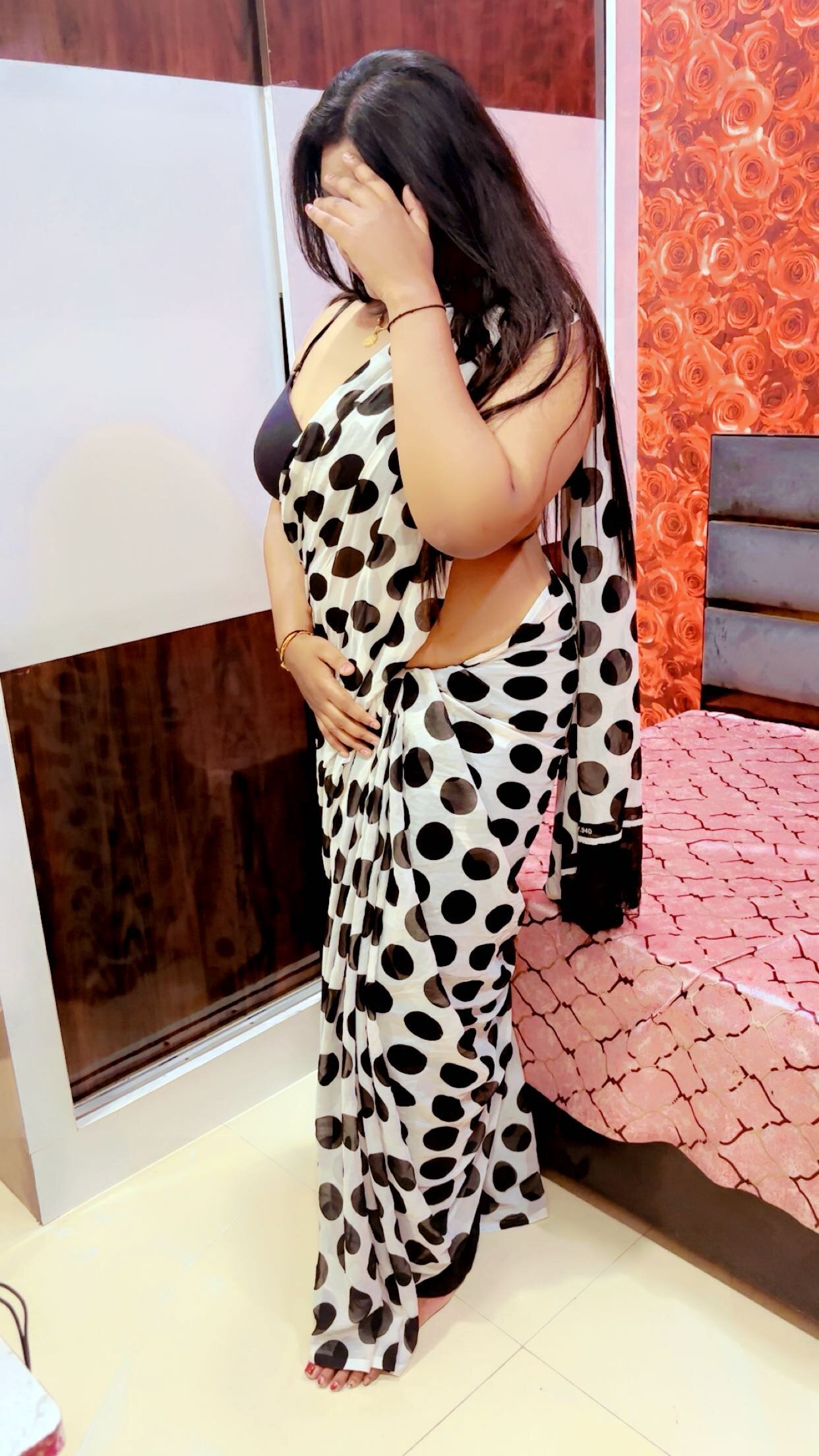 XXX Porn Photo of Nude Yours-Mannat 3