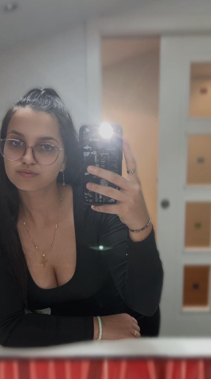 XXX Porn Photo of Nude Mia_MillerrX 2
