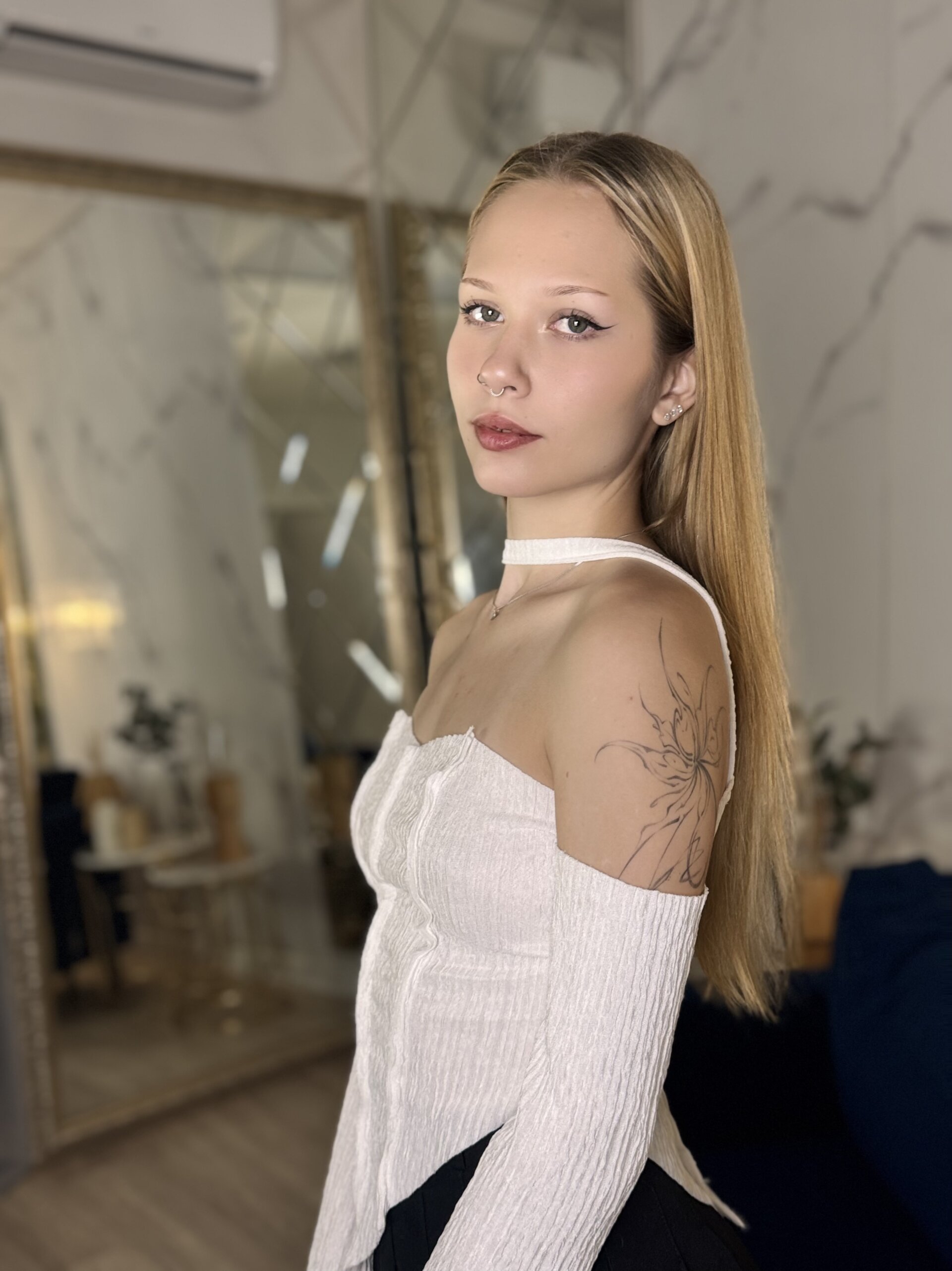 XXX Porn Photo of Nude AllaMiln 1