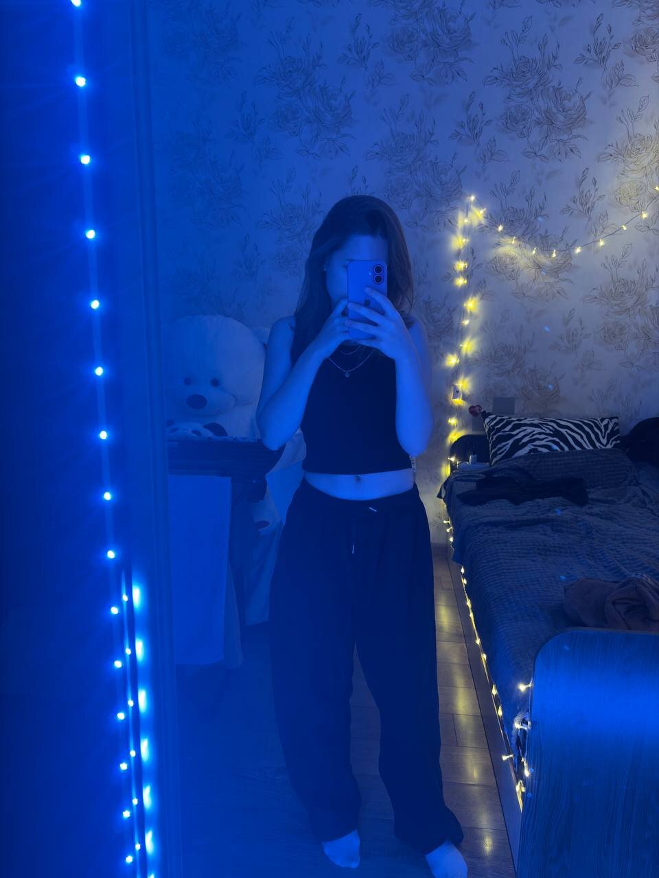 XXX Porn Photo of Nude LolaCrazy_ 1