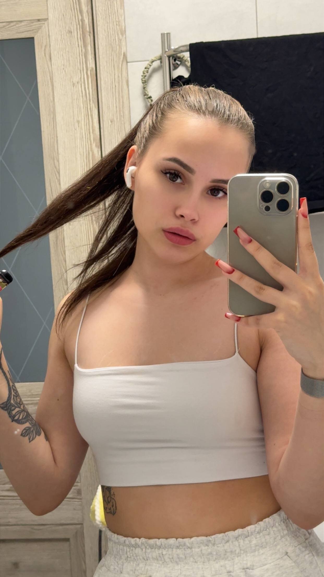 XXX Porn Photo of Nude EmilyyyBridgettt 14
