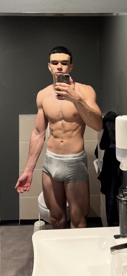 XXX Porn Photo of Nude raph_pk69 4