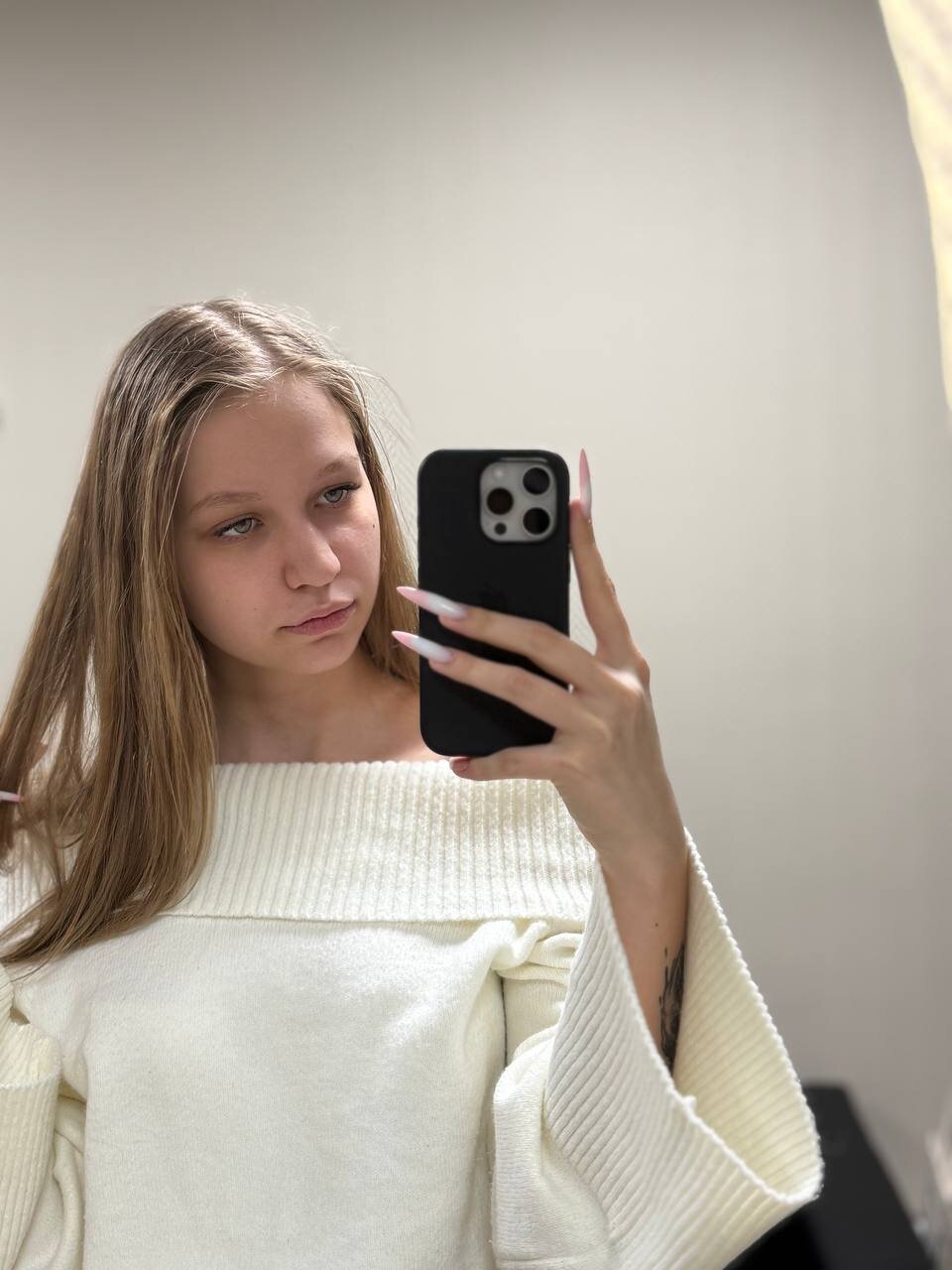 XXX Porn Photo of Nude HollyGibson 14