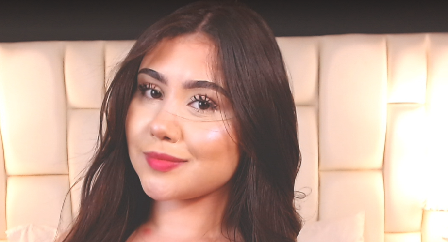XXX Porn Photo of Nude ValuFooster 23