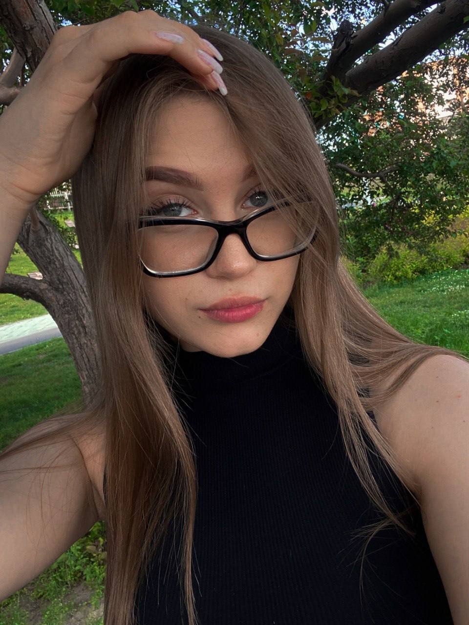 XXX Porn Photo of Nude yourhoney_Lola_ 9