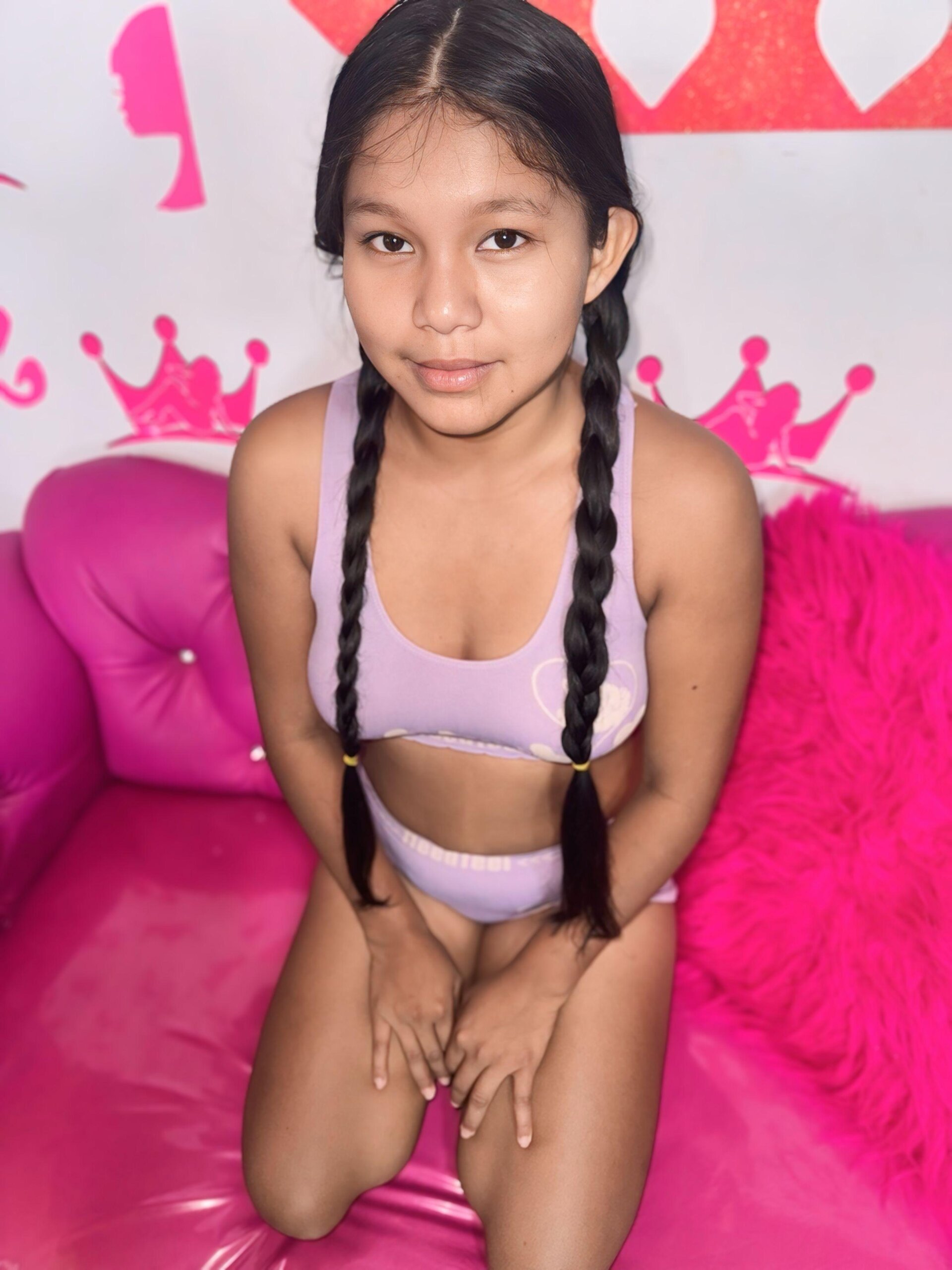 XXX Porn Photo of Nude babyschoolgiirl 1