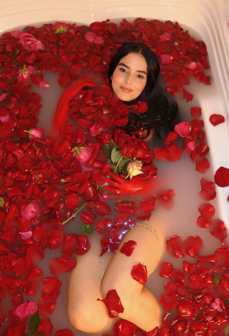 XXX Porn Photo of Nude Alahia_bree 10