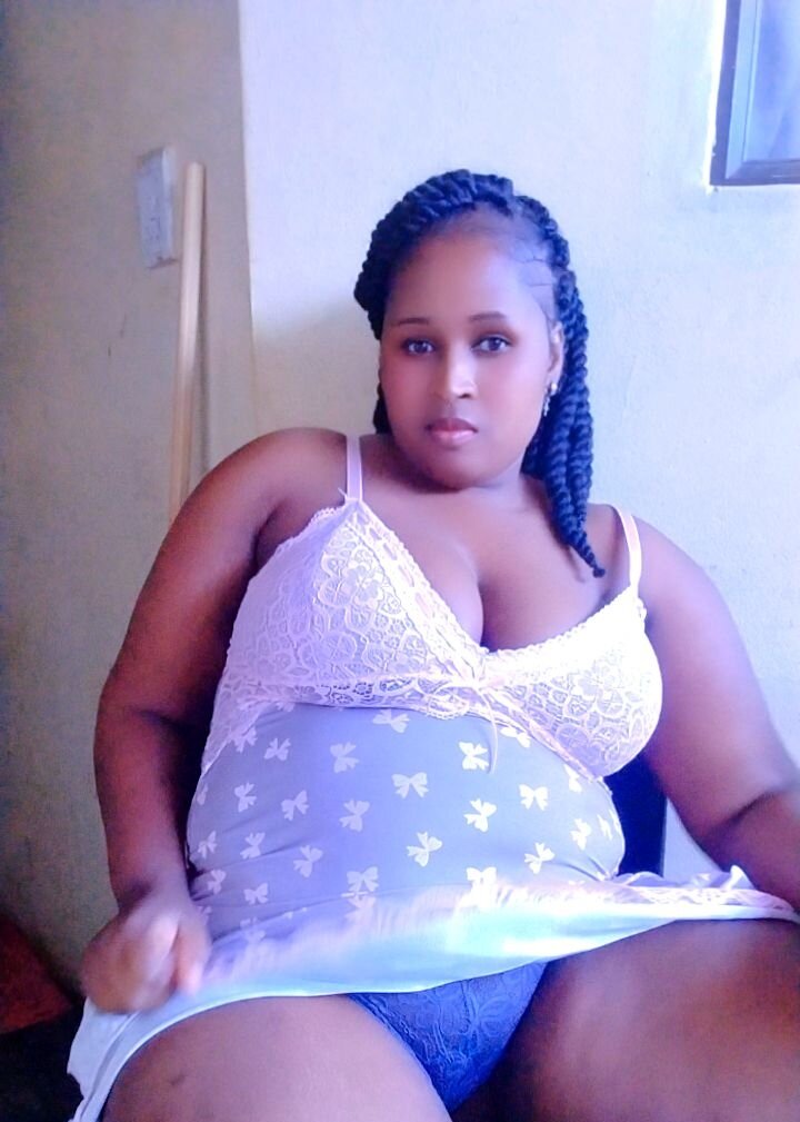XXX Porn Photo of Nude Queenbae92 4