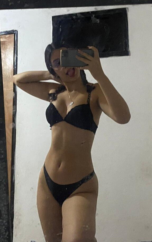 XXX Porn Photo of Nude RosySantos 2