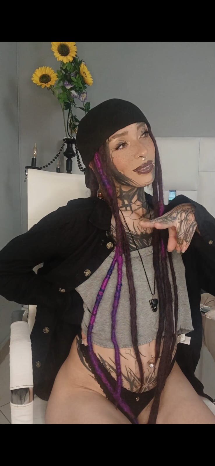 XXX Porn Photo of Nude Luucy666 8