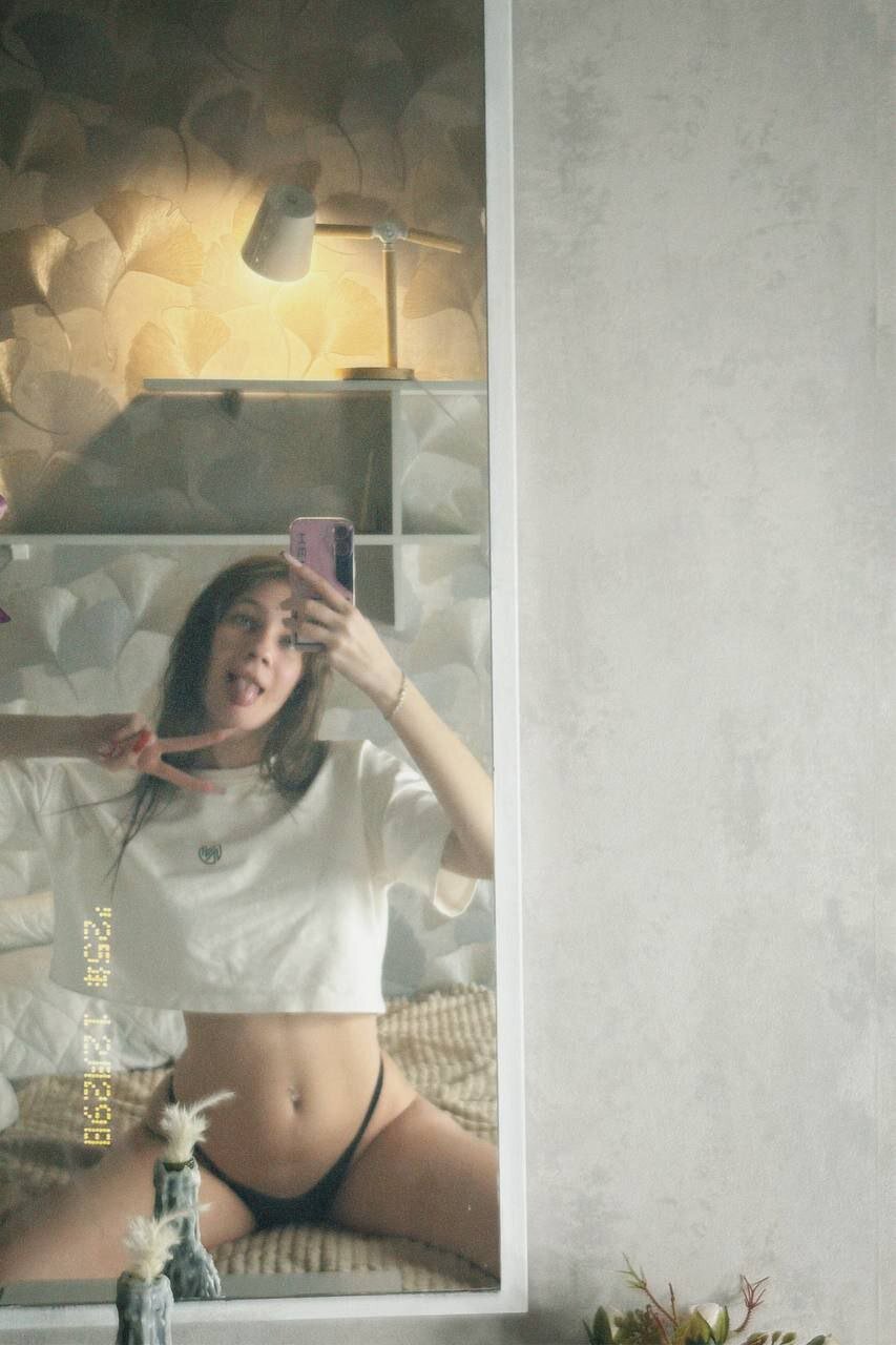 XXX Porn Photo of Nude ShaeHeeter 22