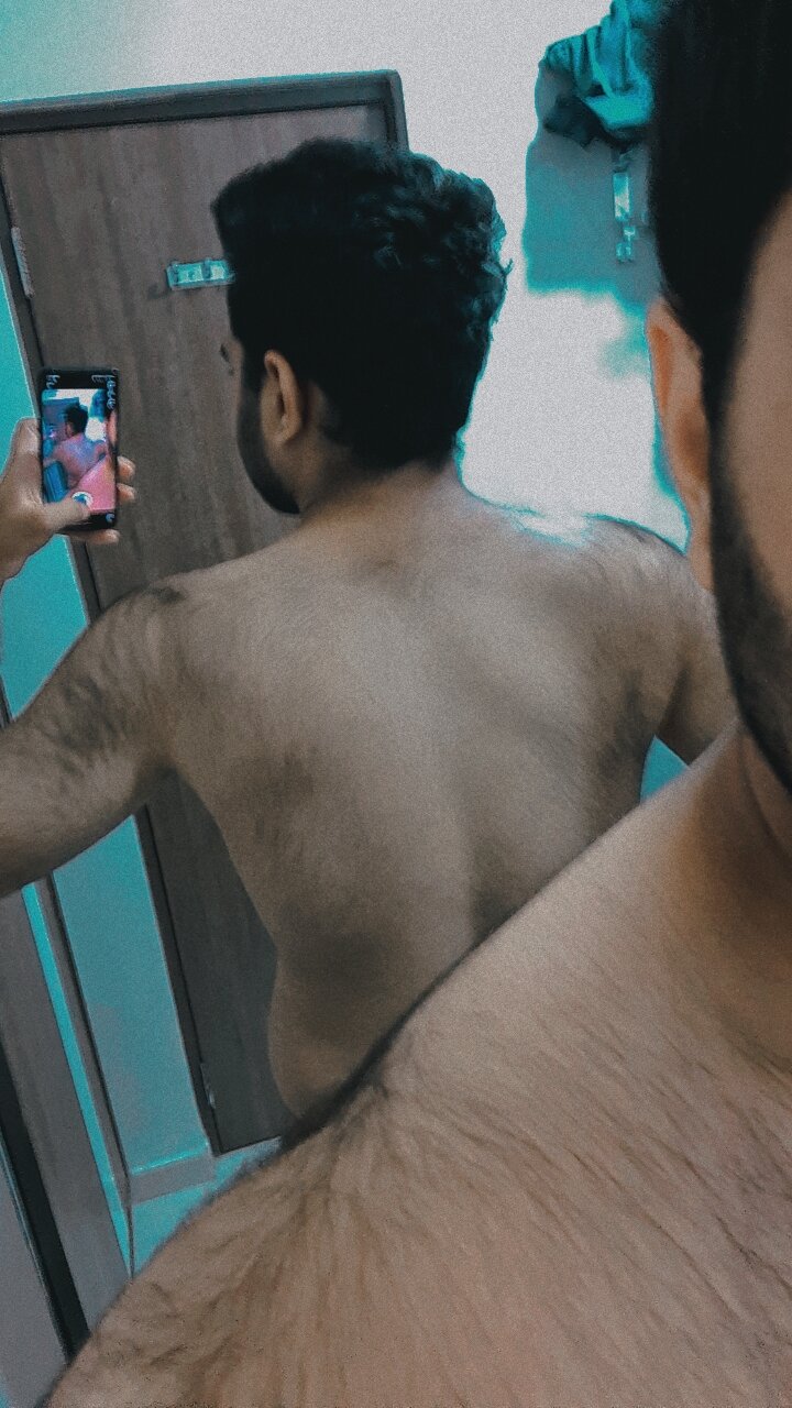 XXX Porn Photo of Nude james_smith_18729 1