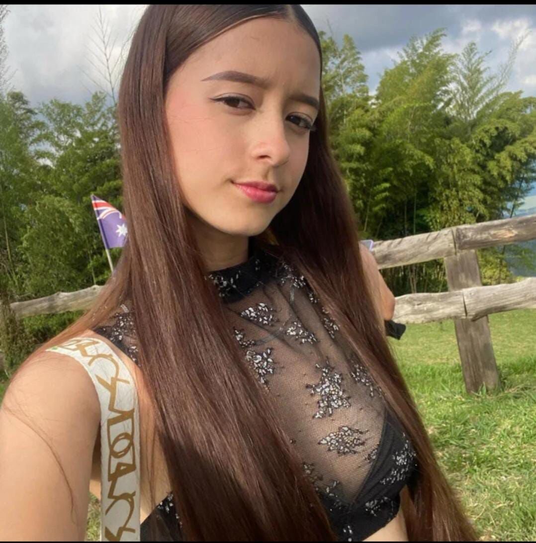 XXX Porn Photo of Nude ElyraBloom 24