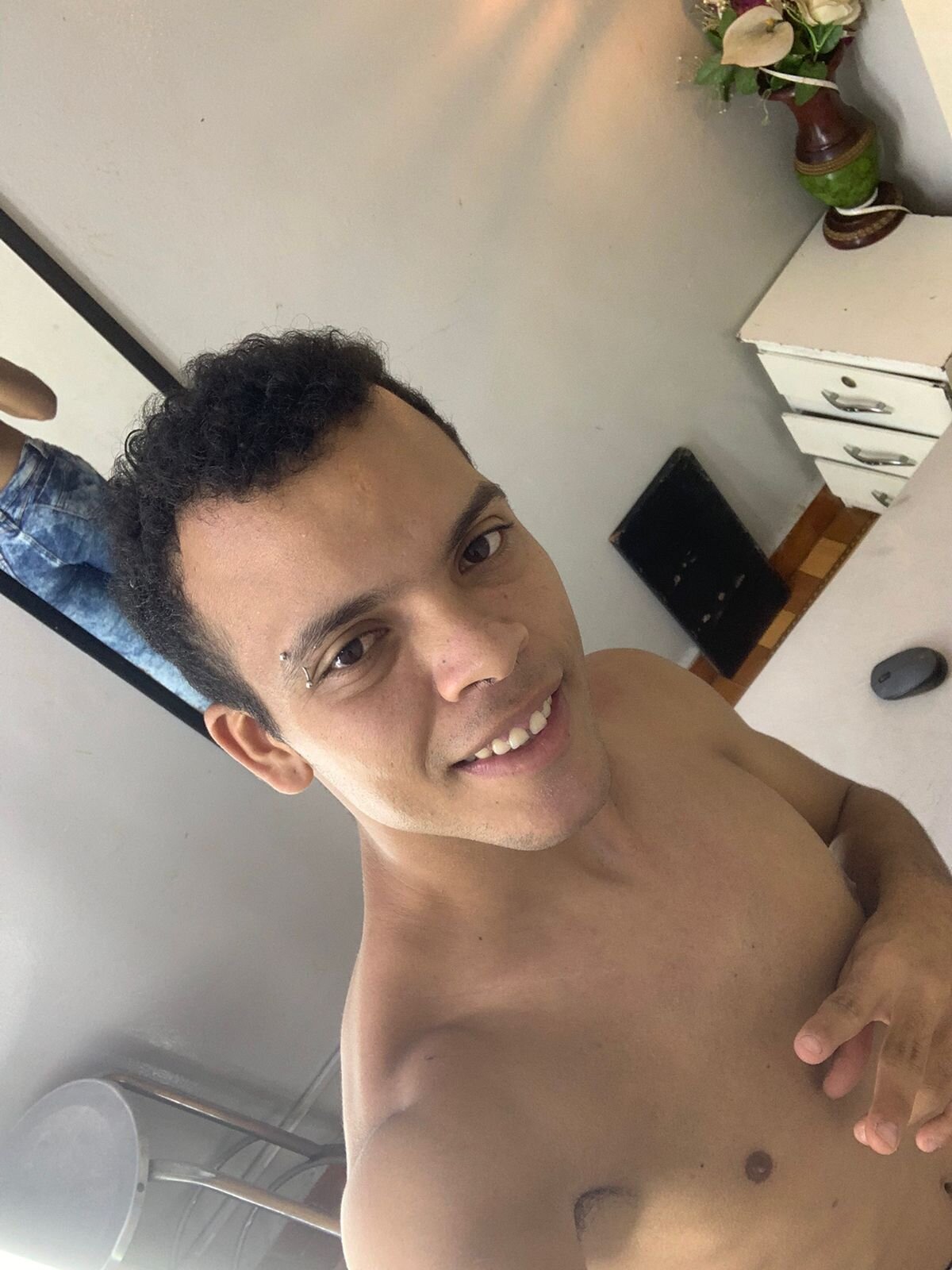 XXX Porn Photo of Nude WilThePasive 1