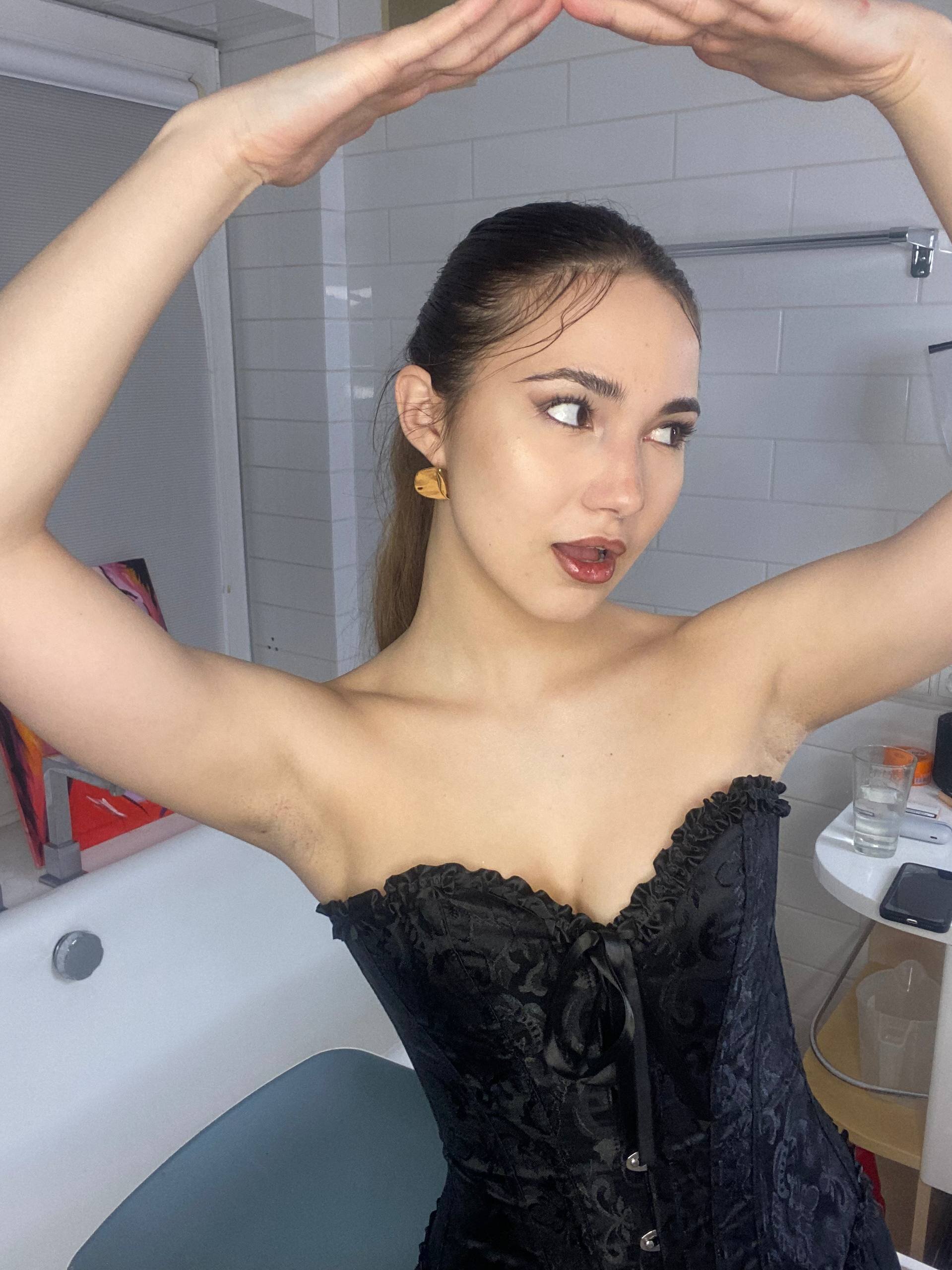 XXX Porn Photo of Nude LeenaPuita 155