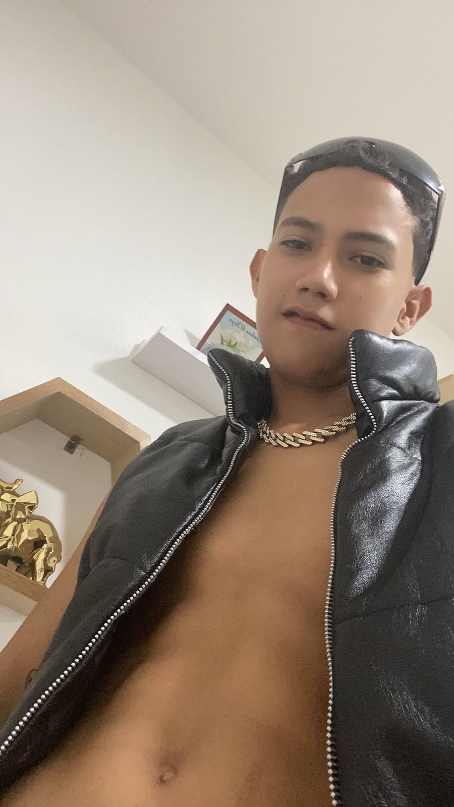 XXX Porn Photo of Nude Toy_boy777 7